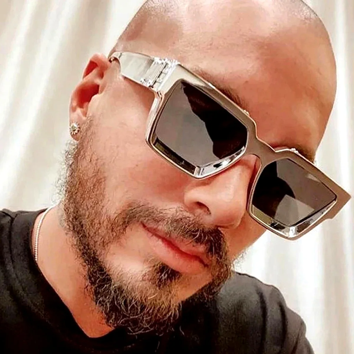 Ruiao Retro Black Millionaire Shades Luxury Sunglasses 2026 For Men Designer Famous Brand Square Sun Glasses Man Women Sunglass
Ruiao Retro Black Millionaire Shades Luxury Sunglasses 2026 For Men Designer Famous Brand Square Sun Glasses Man Women Sunglass