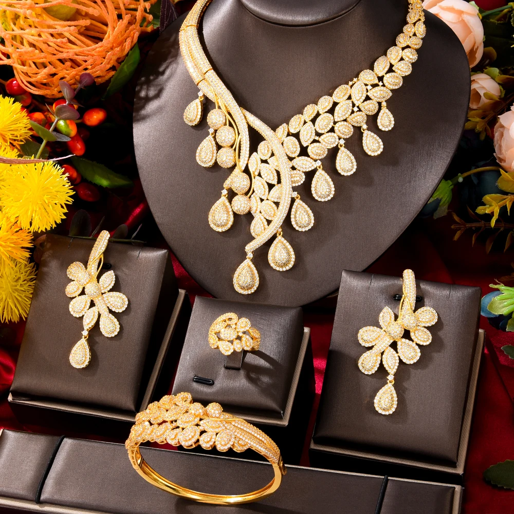 GODKI High Quality Brand AAA Cubic Zircon Nigerian Dubai Waterdrops 4 PCS Necklace Earring Bangle Ring 4PCS Bridal Jewelry Sets
GODKI High Quality Brand AAA Cubic Zircon Nigerian Dubai Waterdrops 4 PCS Necklace Earring Bangle Ring 4PCS Bridal Jewelry Sets