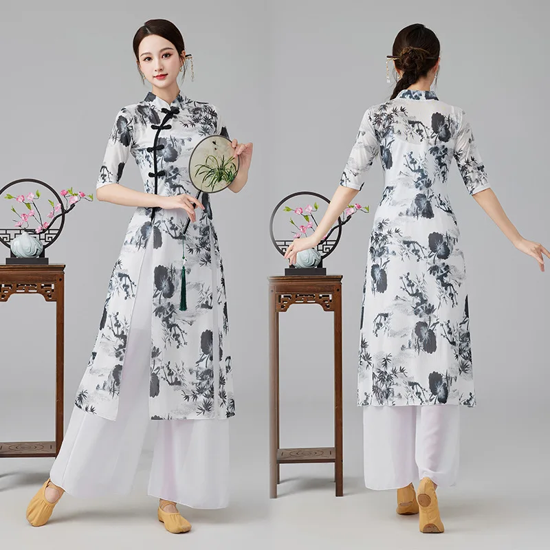 Classical Dance New Chinese Style Chinese Style Qipao Interprets Classic Oriental Charm and Elegant Beauty
Classical Dance New Chinese Style Chinese Style Qipao Interprets Classic Oriental Charm and Elegant Beauty