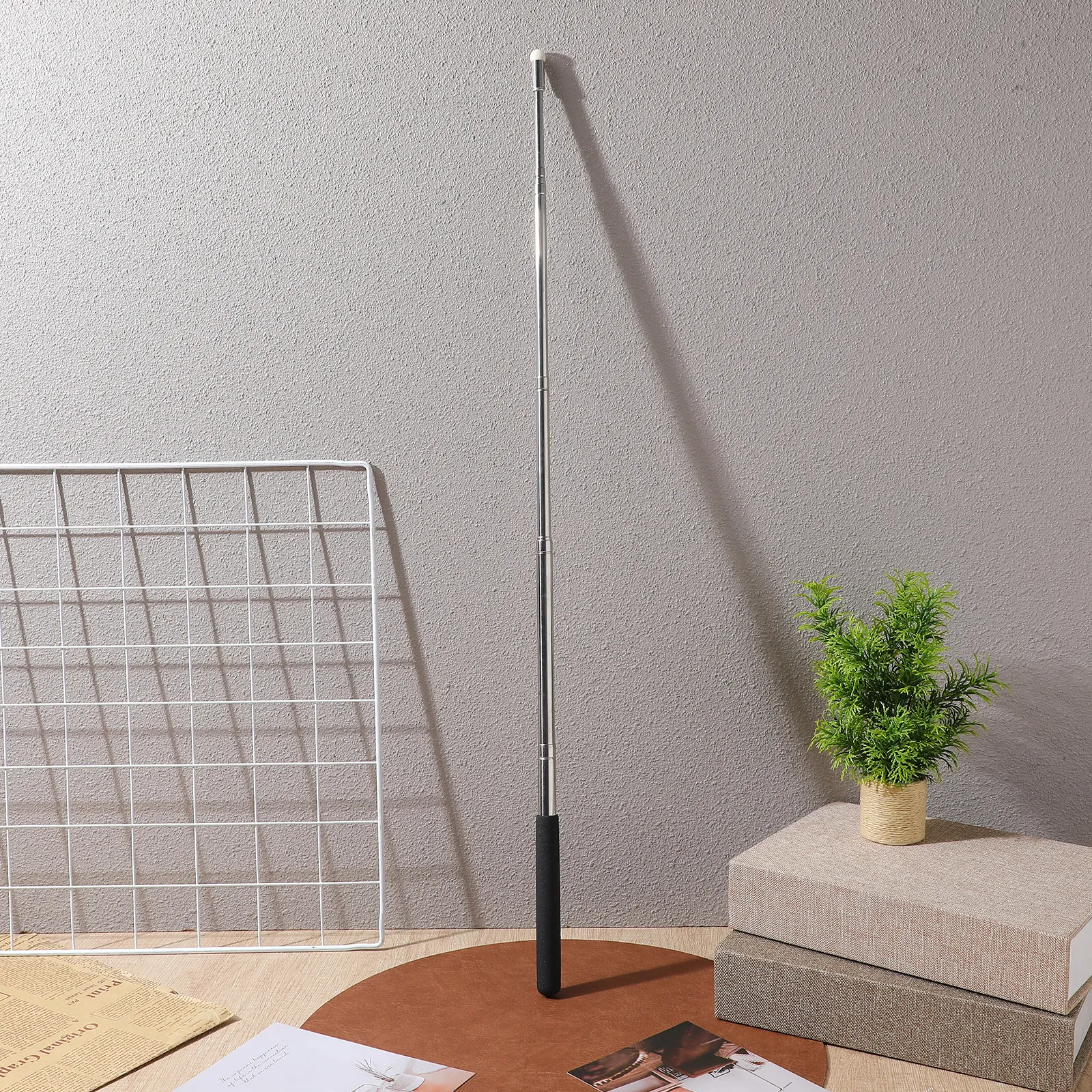 39 Inch Extendable Pointer for Teachers Guides Sales Staff Classroom Presentation Whiteboard Teaching Tool Ergonomic Comfortable
39 Inch Extendable Pointer for Teachers Guides Sales Staff Classroom Presentation Whiteboard Teaching Tool Ergonomic Comfortable