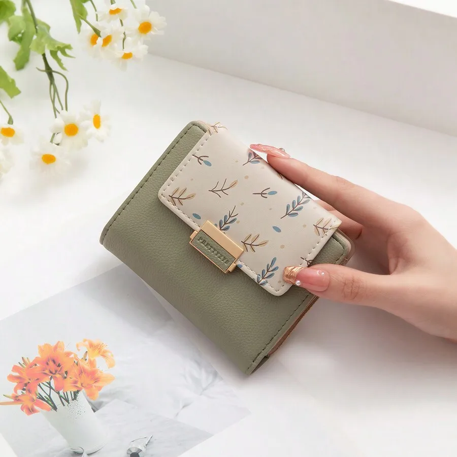 New Korean PU Soft Leather Women's Clutch Wallet, Green Short Wallet, Multi-Function Flip Cover Student Coin Purse, Women's Wallet, Compact Wallet
New Korean PU Soft Leather Women's Clutch Wallet, Green Short Wallet, Multi-Function Flip Cover Student Coin Purse, Women's Wallet, Compact Wallet