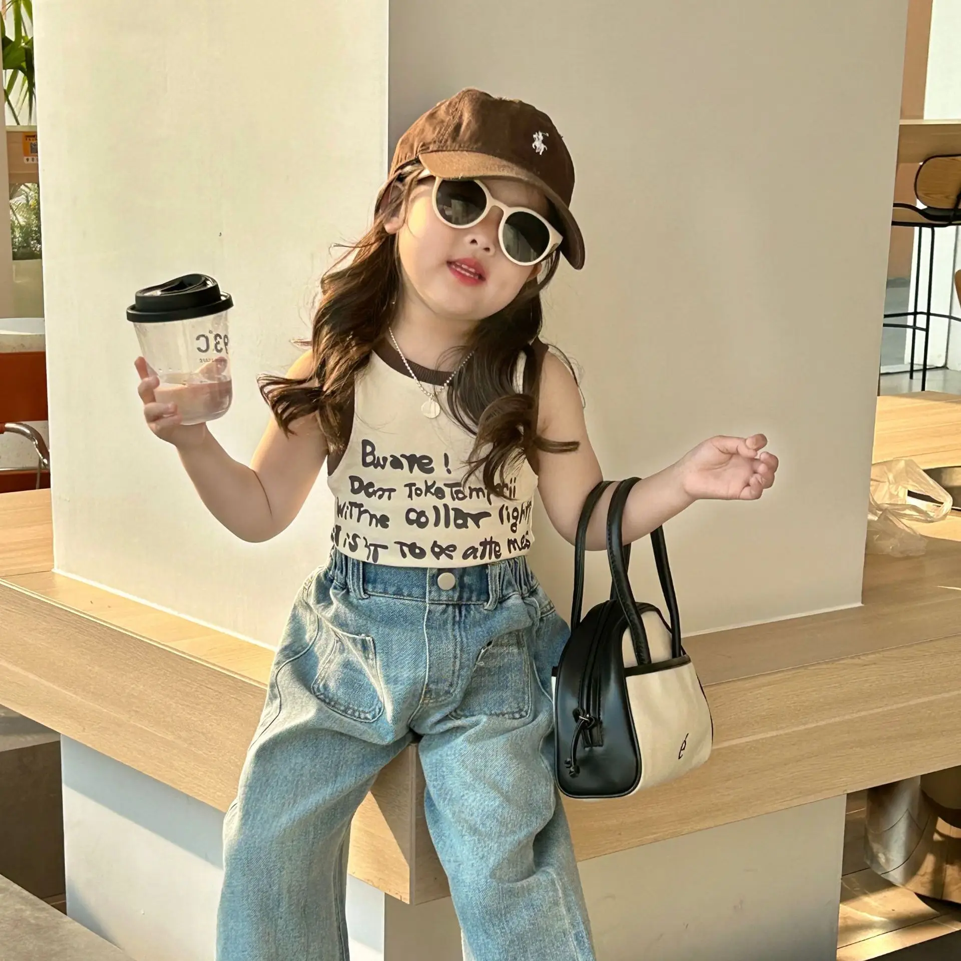 5585A Children's Vest 2023 Summer New Casual Girls' Suspender Vest Simple All Match Girl's Slim Vest T Shirt
5585A Children's Vest 2023 Summer New Casual Girls' Suspender Vest Simple All Match Girl's Slim Vest T Shirt