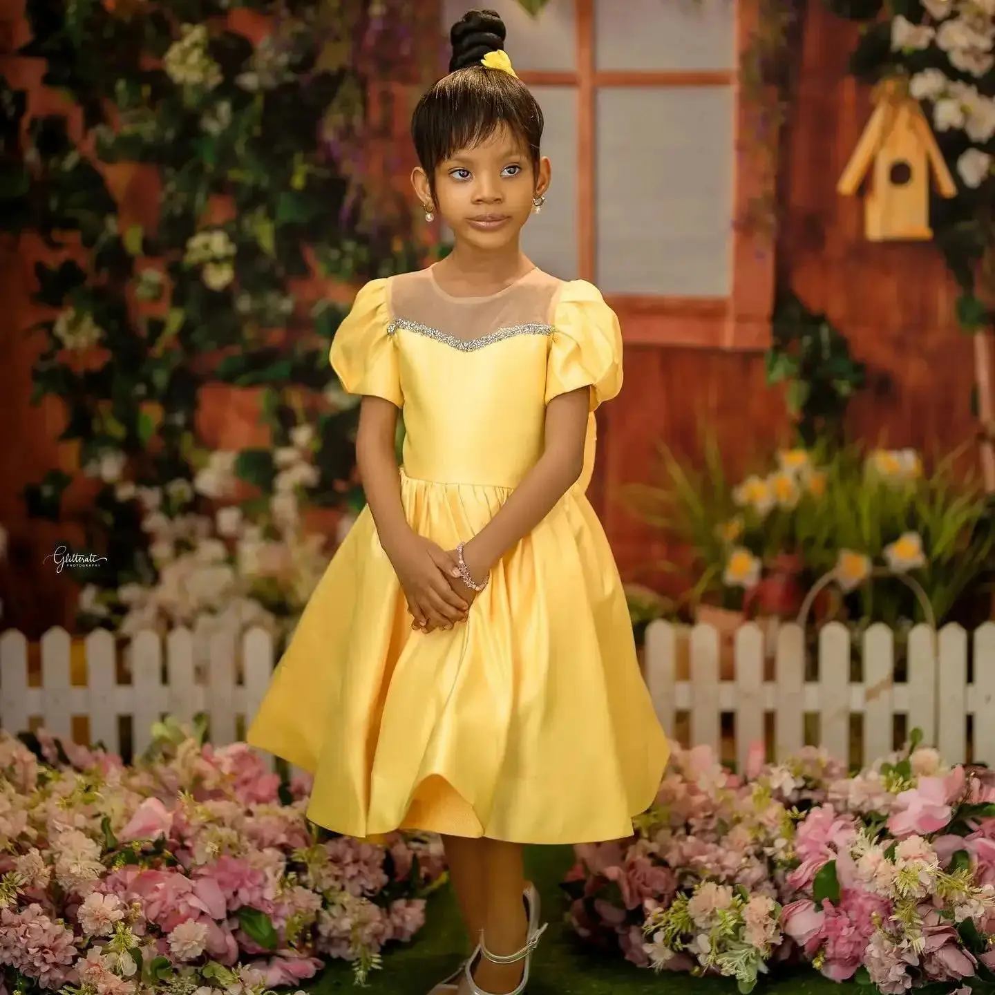 Yellow Flower Girl Dresses for Wedding Crystal Satin Lovely Baby Girl Gown for Photoshoot First Communion Gowns Customized
Yellow Flower Girl Dresses for Wedding Crystal Satin Lovely Baby Girl Gown for Photoshoot First Communion Gowns Customized