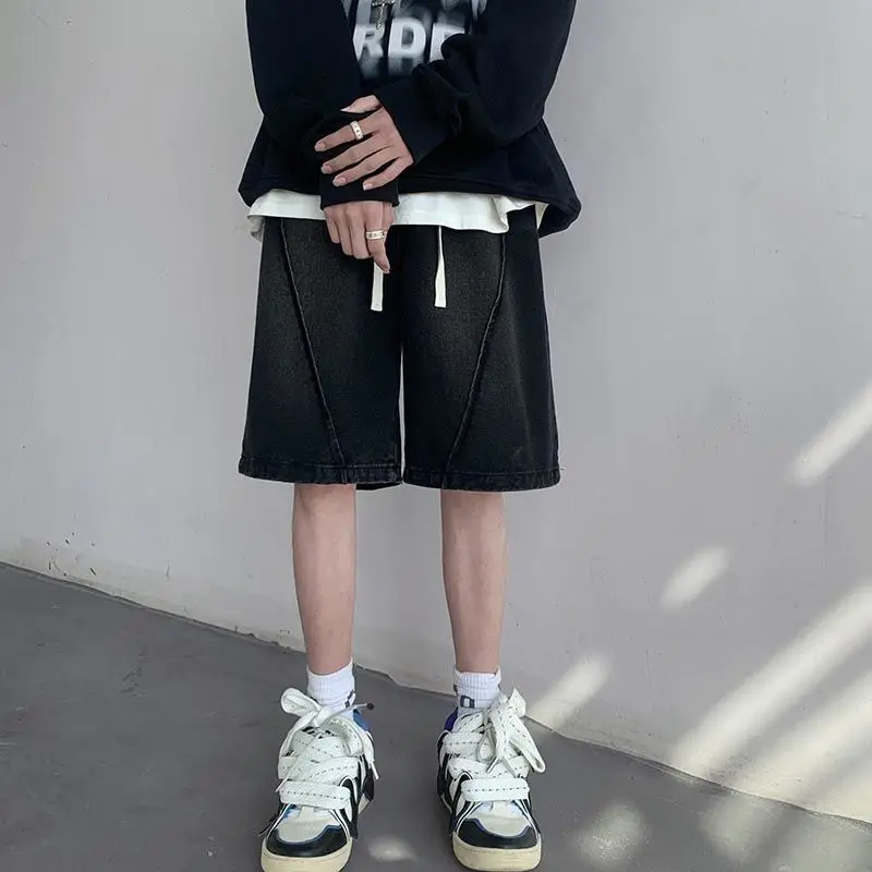 Elastic Waistband Men's Denim Shorts for Summer Vintage Look Relaxed Fit Mid-length Casual American Street Style Trendy
Elastic Waistband Men's Denim Shorts for Summer Vintage Look Relaxed Fit Mid-length Casual American Street Style Trendy