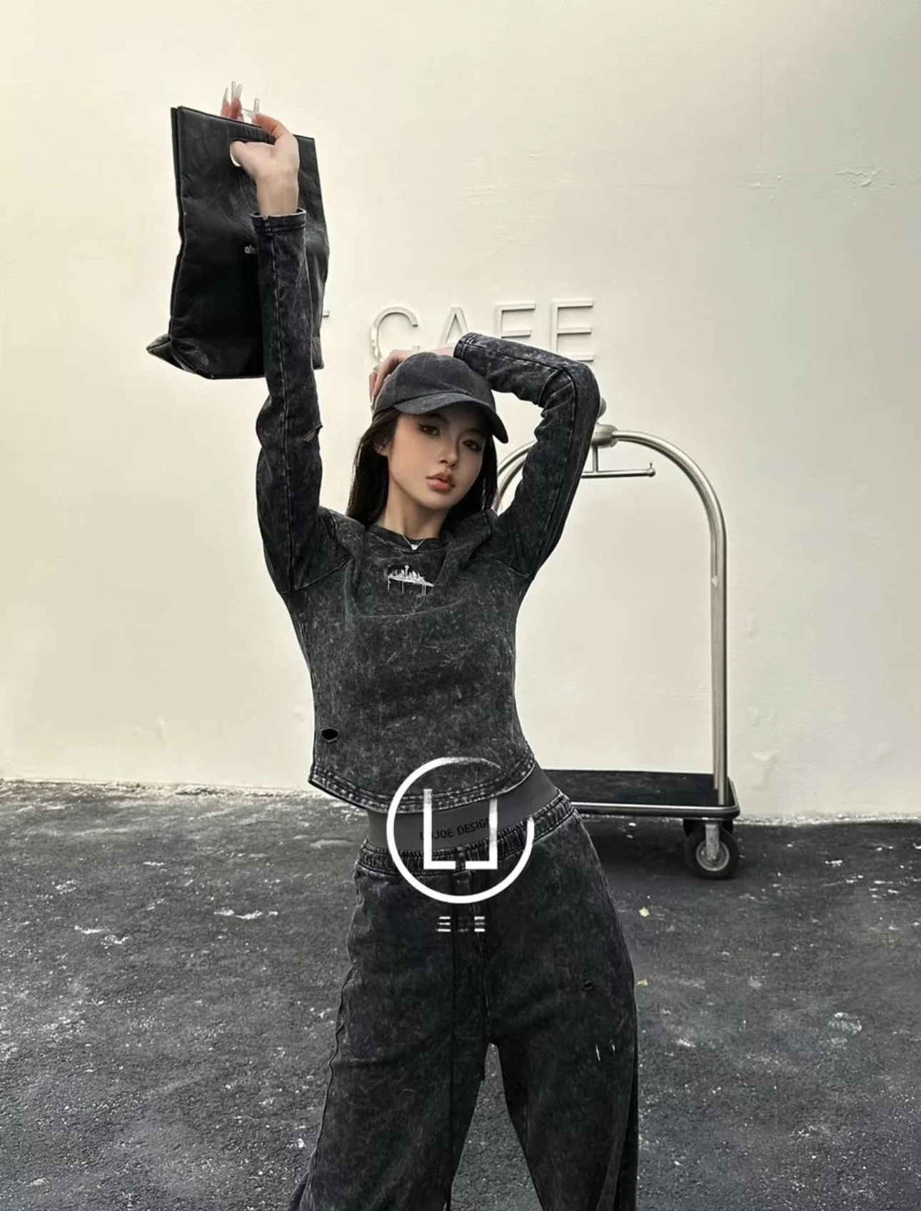 LJ Dyed Cotton Waed Ripped Slim Fit Base irt orts Set Post-Aalyptic Sle Long Sve round Ne Футболка
LJ Dyed Cotton Waed Ripped Slim Fit Base irt orts Set Post-Aalyptic Sle Long Sve round Ne Футболка