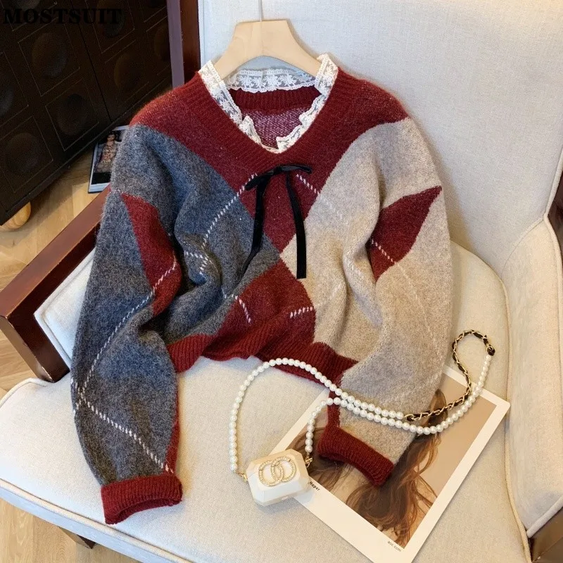 Fake Two Pieces Women Sweater 2025 Spring Ruffles V-neck Long Sleeve Pullover Jumpers Stylish Elegant Vintage Fashion Tops
Fake Two Pieces Women Sweater 2025 Spring Ruffles V-neck Long Sleeve Pullover Jumpers Stylish Elegant Vintage Fashion Tops