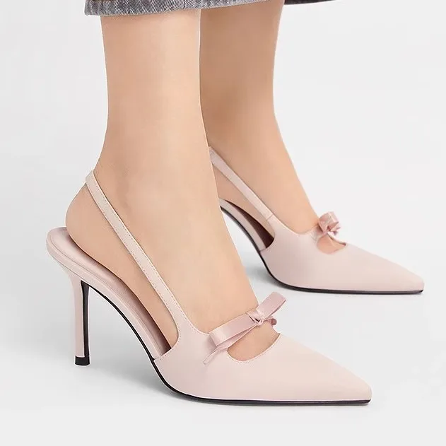 Sandals women's shoes 2025 new pointed bow thin heel temperament socialite single shoes summer
Sandals women's shoes 2025 new pointed bow thin heel temperament socialite single shoes summer