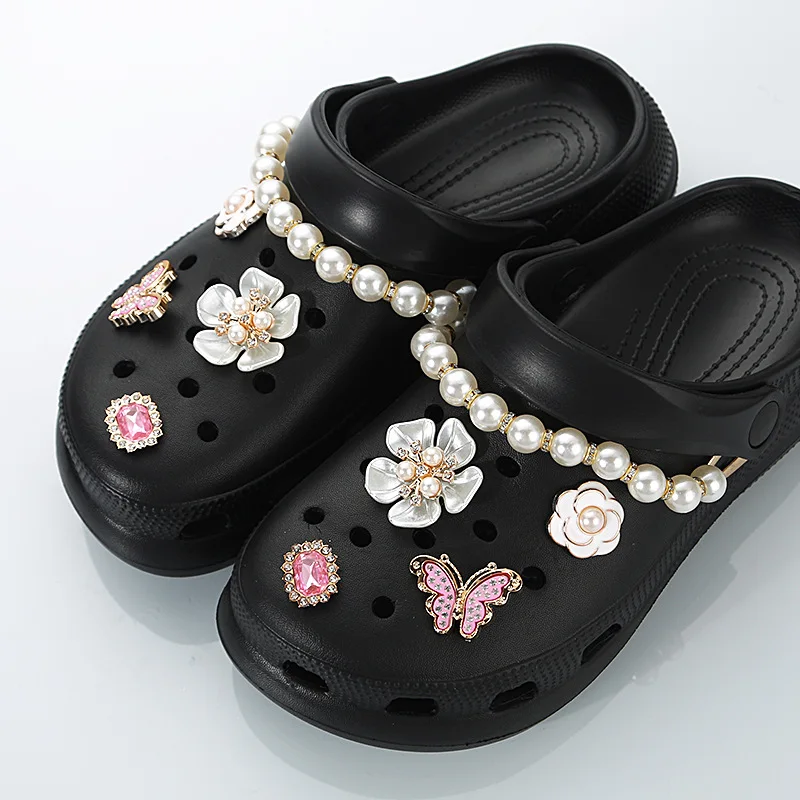 10PCS Fashion Shoe Charms Set Accessories Hole Shoe Buckle Pink Butterfly Rhinestone Pearl Flower Chain DIY Shoes Decorations
10PCS Fashion Shoe Charms Set Accessories Hole Shoe Buckle Pink Butterfly Rhinestone Pearl Flower Chain DIY Shoes Decorations