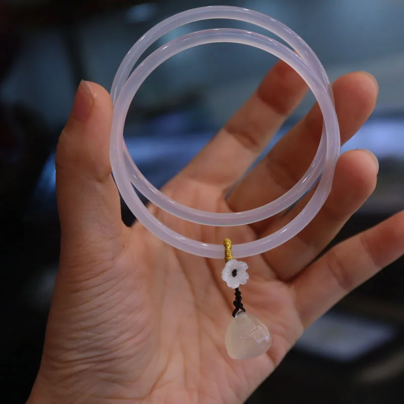 Natural Premium Handmade Chalcedony Agate Bangle Ultra Thin Ding Dang Strip Jade for Women Spiritual Fashion Jewelry Wholesale
Natural Premium Handmade Chalcedony Agate Bangle Ultra Thin Ding Dang Strip Jade for Women Spiritual Fashion Jewelry Wholesale