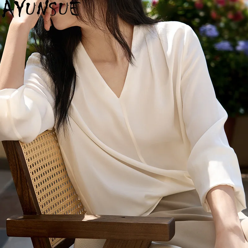 AYUNSUE 91.4% Silk Women's Blouses Solid V-neck Long Sleeve Tops for Woman Heavyweight Silk Blouse Woman Clothes Spring Одежда
AYUNSUE 91.4% Silk Women's Blouses Solid V-neck Long Sleeve Tops for Woman Heavyweight Silk Blouse Woman Clothes Spring Одежда
