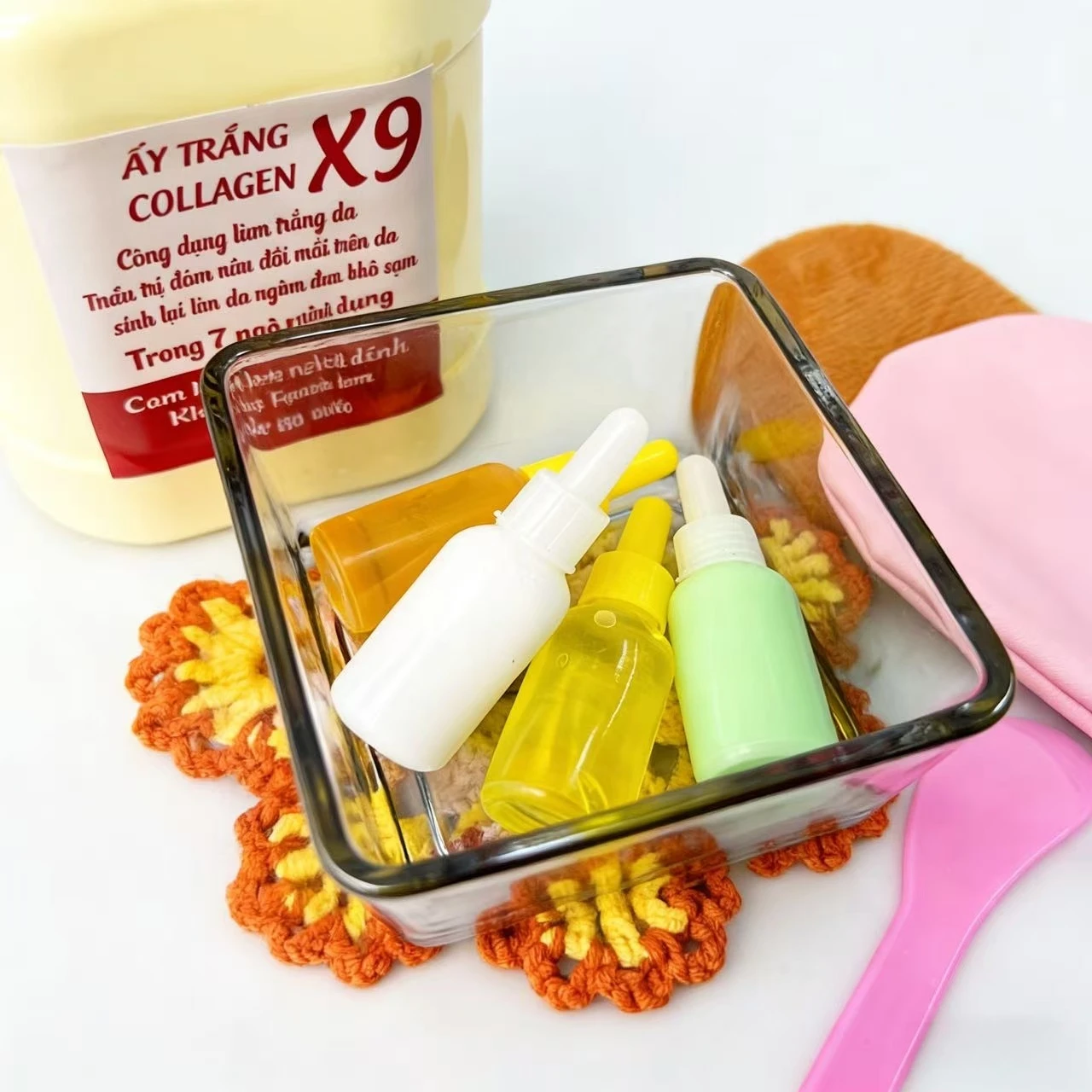 Сыворотка для тела с коллагеном и витамином С, осветляющая кожу, устраняющая темные пятна и шрамы, выравнивающая тон кожи на подмышках, коленях и локтях.
Сыворотка для тела с коллагеном и витамином С, осветляющая кожу, устраняющая темные пятна и шрамы, выравнивающая тон кожи на подмышках, коленях и локтях.