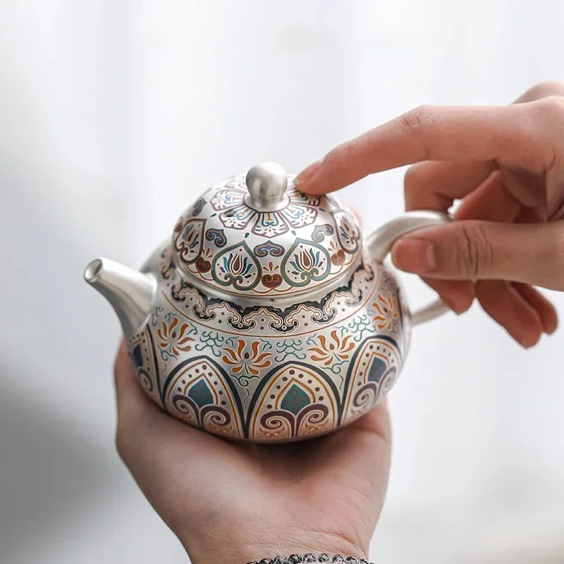 Серебряный чайник с эмалированной глазурью, одинарный чайник для заваривания чая, 9999, чистый серебряный горшок для домашнего использования, высококачественный чайный сервиз, чайник Heyun Fengming
Серебряный чайник с эмалированной глазурью, одинарный чайник для заваривания чая, 9999, чистый серебряный горшок для домашнего использования, высококачественный чайный сервиз, чайник Heyun Fengming