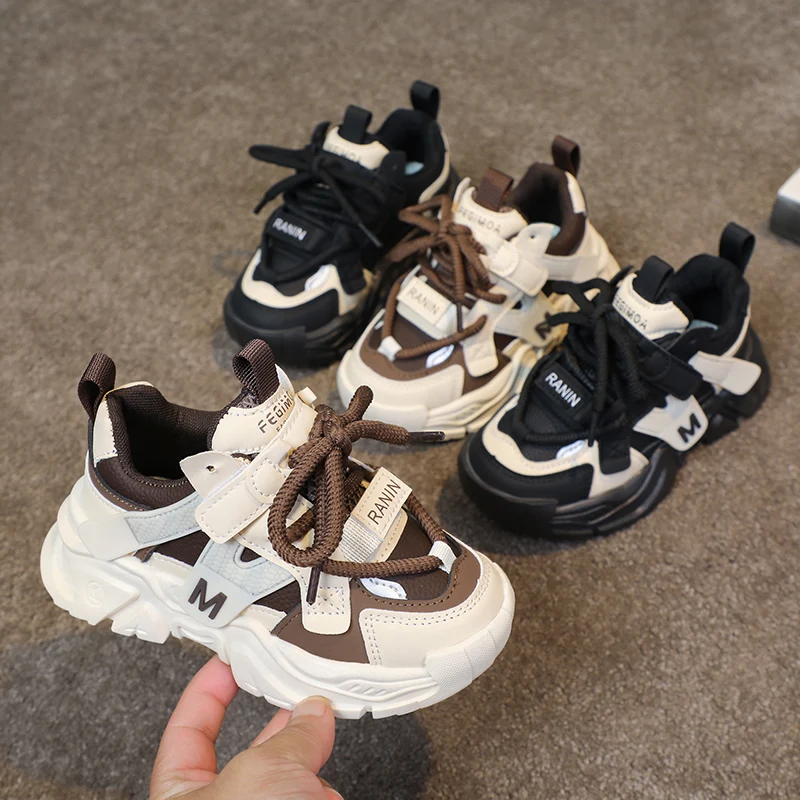 Детские кроссовки 2026 года, осенние повседневные спортивные туфли для мальчиков 2025 года, дышащие теннисные туфли для мальчиков из мягкой искусственной кожи с лоскутным дизайном
Детские кроссовки 2026 года, осенние повседневные спортивные туфли для мальчиков 2025 года, дышащие теннисные туфли для мальчиков из мягкой искусственной кожи с лоскутным дизайном