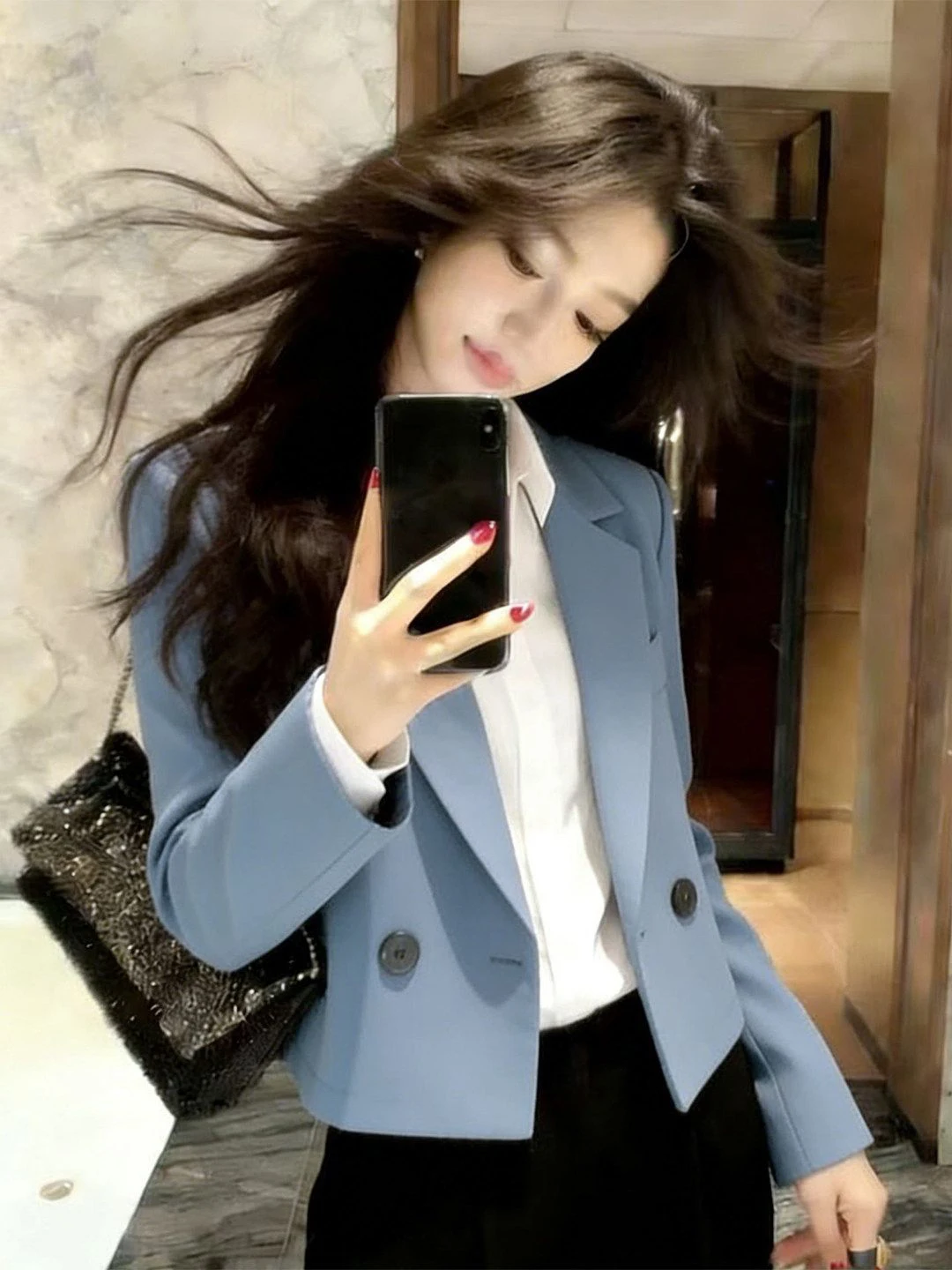 Elegant Blue Casual Suit Jacket for Women Stylish Unique Beautiful Small Size Spring Fashionable Outerwear Short Length
Elegant Blue Casual Suit Jacket for Women Stylish Unique Beautiful Small Size Spring Fashionable Outerwear Short Length