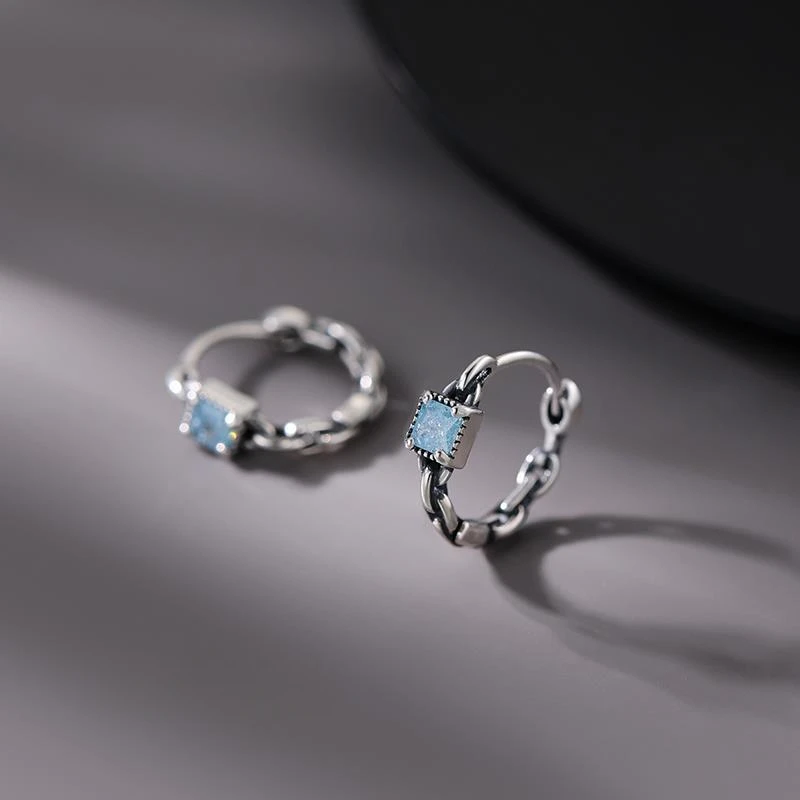Women 925 Sterling Silver Square Earrings Minimalist Inlaid Design Temperament Ear Jewelry Wedding Daily Accessories
Women 925 Sterling Silver Square Earrings Minimalist Inlaid Design Temperament Ear Jewelry Wedding Daily Accessories