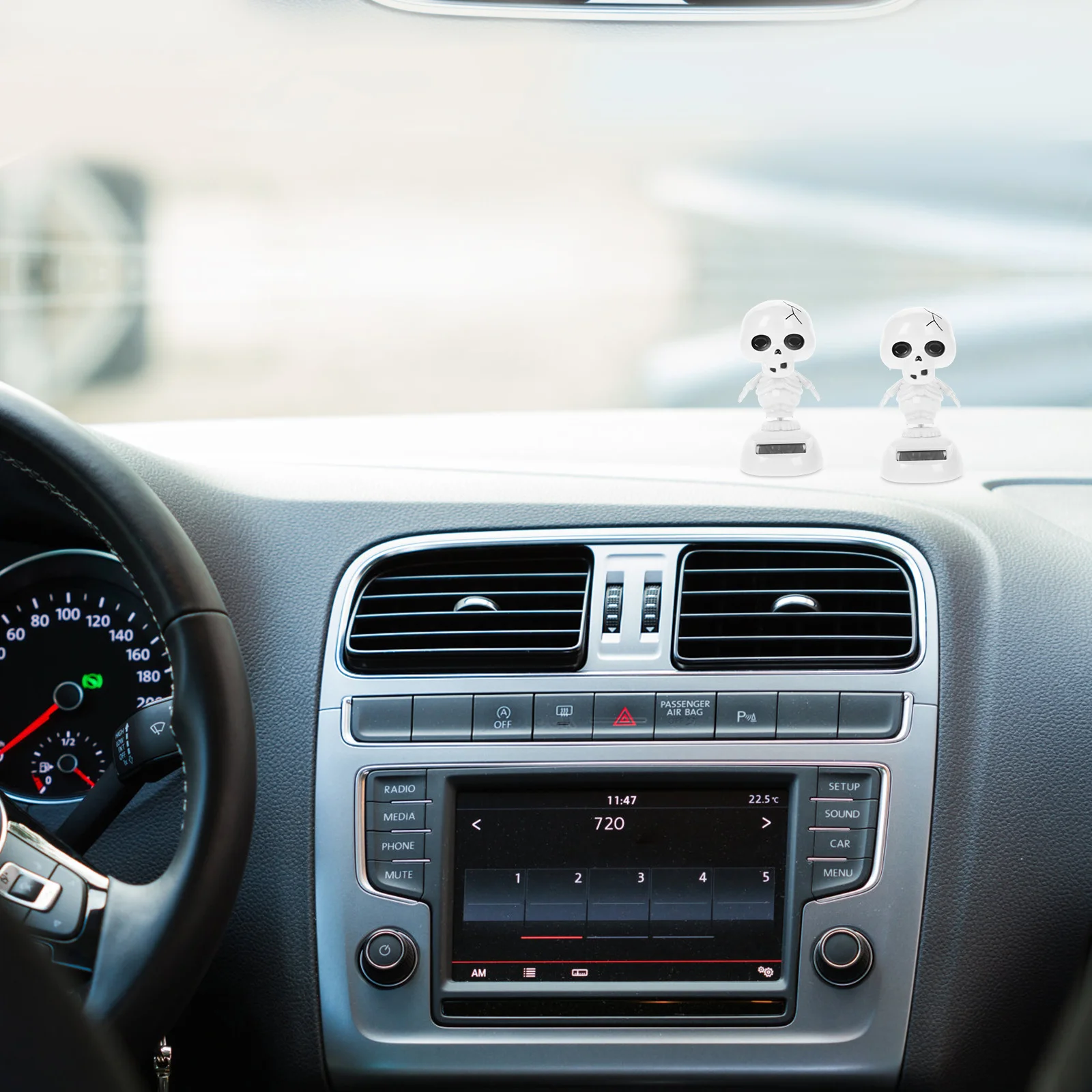 2pcs Solar Dancing Ghost Decor Car Statue Halloween Indoor Outdoor Home Decoration Shaking Head Solar Powered
2pcs Solar Dancing Ghost Decor Car Statue Halloween Indoor Outdoor Home Decoration Shaking Head Solar Powered