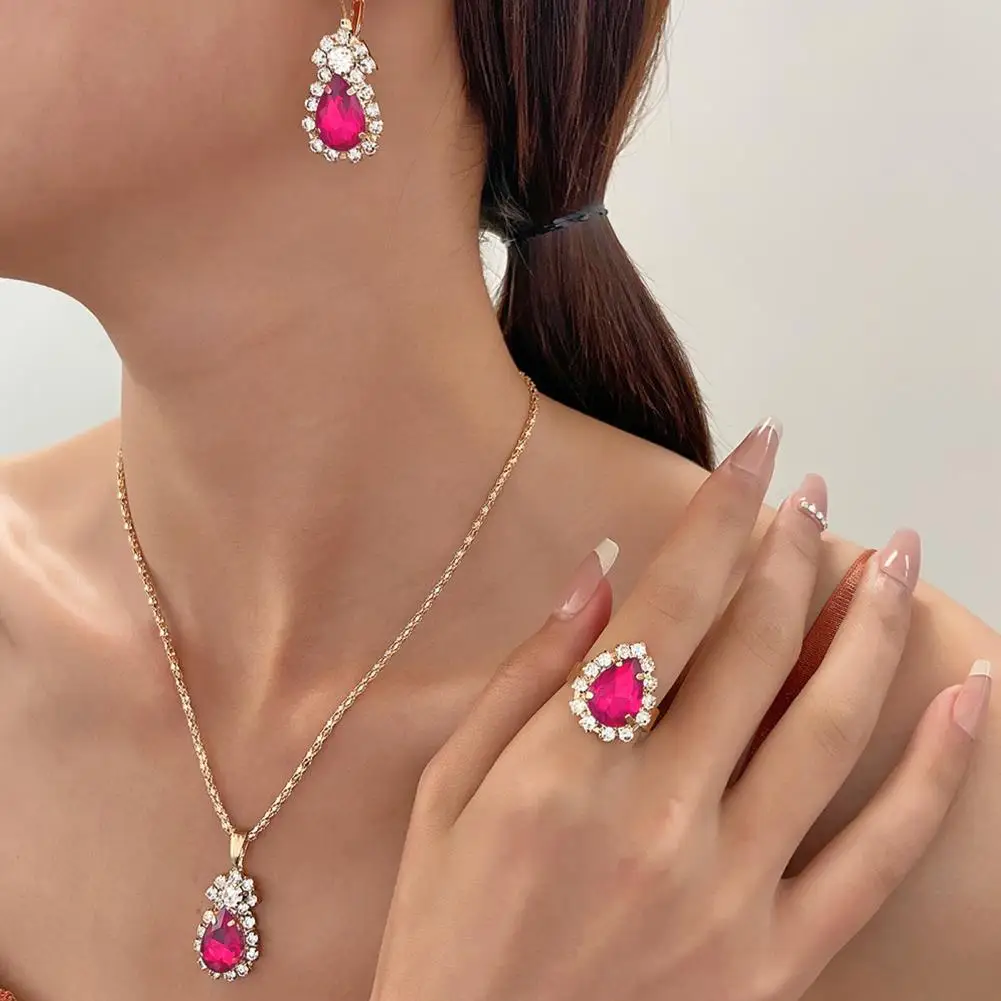 Women Necklace Earring Ring Combo Party Accessory Set Elegant Rhinestone Jewelry Set for Women Necklace Earrings Ring Gift Set
Women Necklace Earring Ring Combo Party Accessory Set Elegant Rhinestone Jewelry Set for Women Necklace Earrings Ring Gift Set