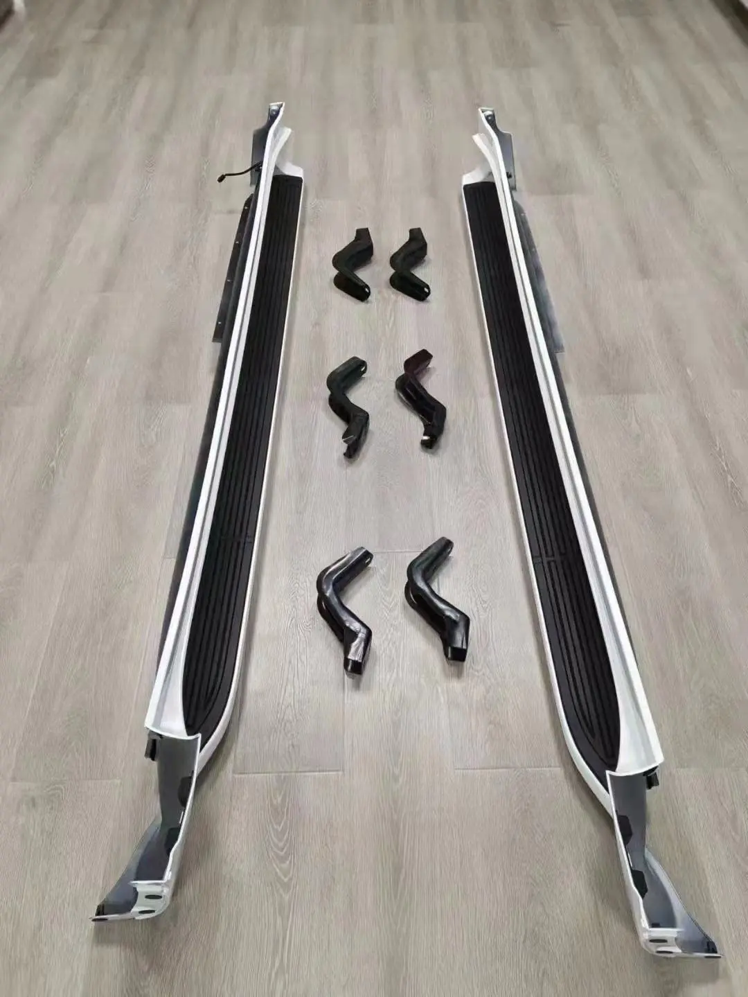 FANTE 2 шт. алюминиевые подножки, боковые ступеньки, Nerf Bars, защита боковых педалей, подходит для Land Cruiser LC300 J300 2021 2022
FANTE 2 шт. алюминиевые подножки, боковые ступеньки, Nerf Bars, защита боковых педалей, подходит для Land Cruiser LC300 J300 2021 2022