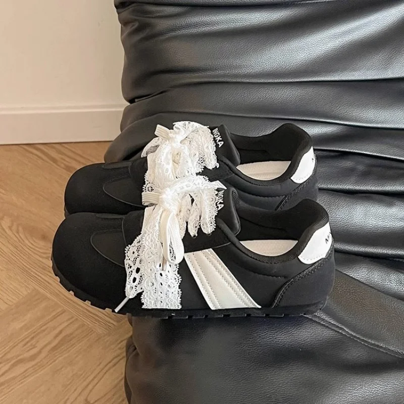 Women's Ballet Style Sneakers–Lace Bow Flat Casual Shoes, Breathable Black Sneakers for Spring Summer, Versatile Trendy Shoes
Women's Ballet Style Sneakers–Lace Bow Flat Casual Shoes, Breathable Black Sneakers for Spring Summer, Versatile Trendy Shoes