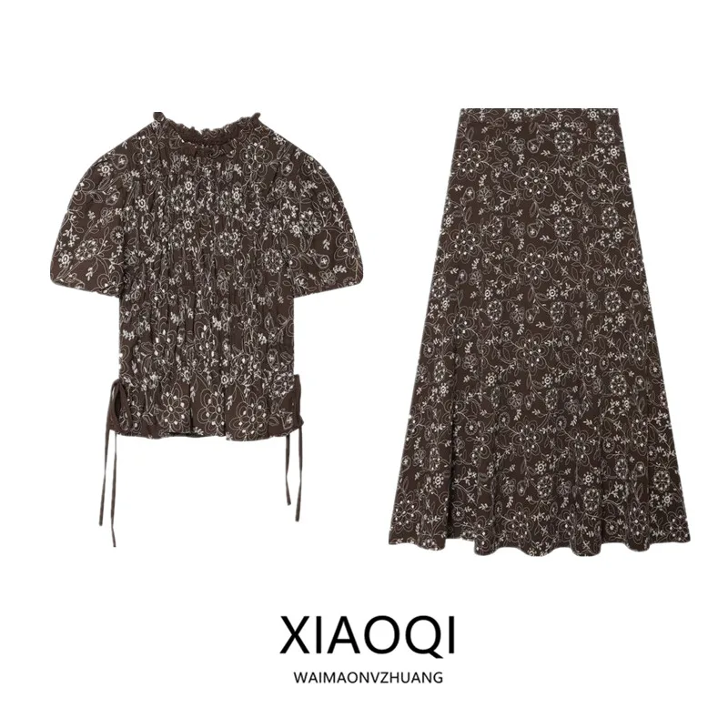 Summer 2026 Women's Versatile round Neck Short Sleeve Embroidered Top Half Skirt Fashionable Clothing Set Student Uniform
Summer 2026 Women's Versatile round Neck Short Sleeve Embroidered Top Half Skirt Fashionable Clothing Set Student Uniform