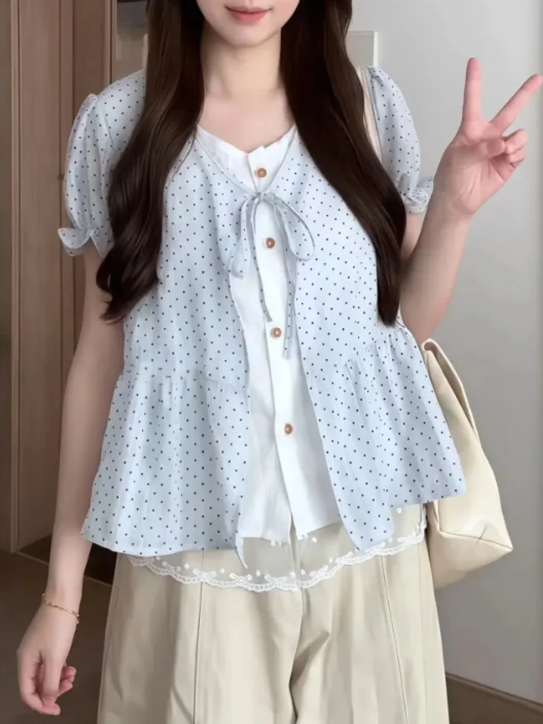 Summer Polka Dot Short Sleeve Shirt Women's Korean Style Splice Button up Top Breathable Polyester Fiber Bubble Sleeve V Neck
Summer Polka Dot Short Sleeve Shirt Women's Korean Style Splice Button up Top Breathable Polyester Fiber Bubble Sleeve V Neck