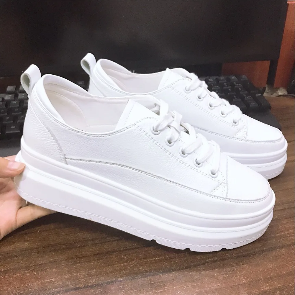 Vulcanized Shoes Women's 2026 Spring/autumn Lace Up Casual Sports Student Shoes New Inner Height Increasing Pumps for Women
Vulcanized Shoes Women's 2026 Spring/autumn Lace Up Casual Sports Student Shoes New Inner Height Increasing Pumps for Women