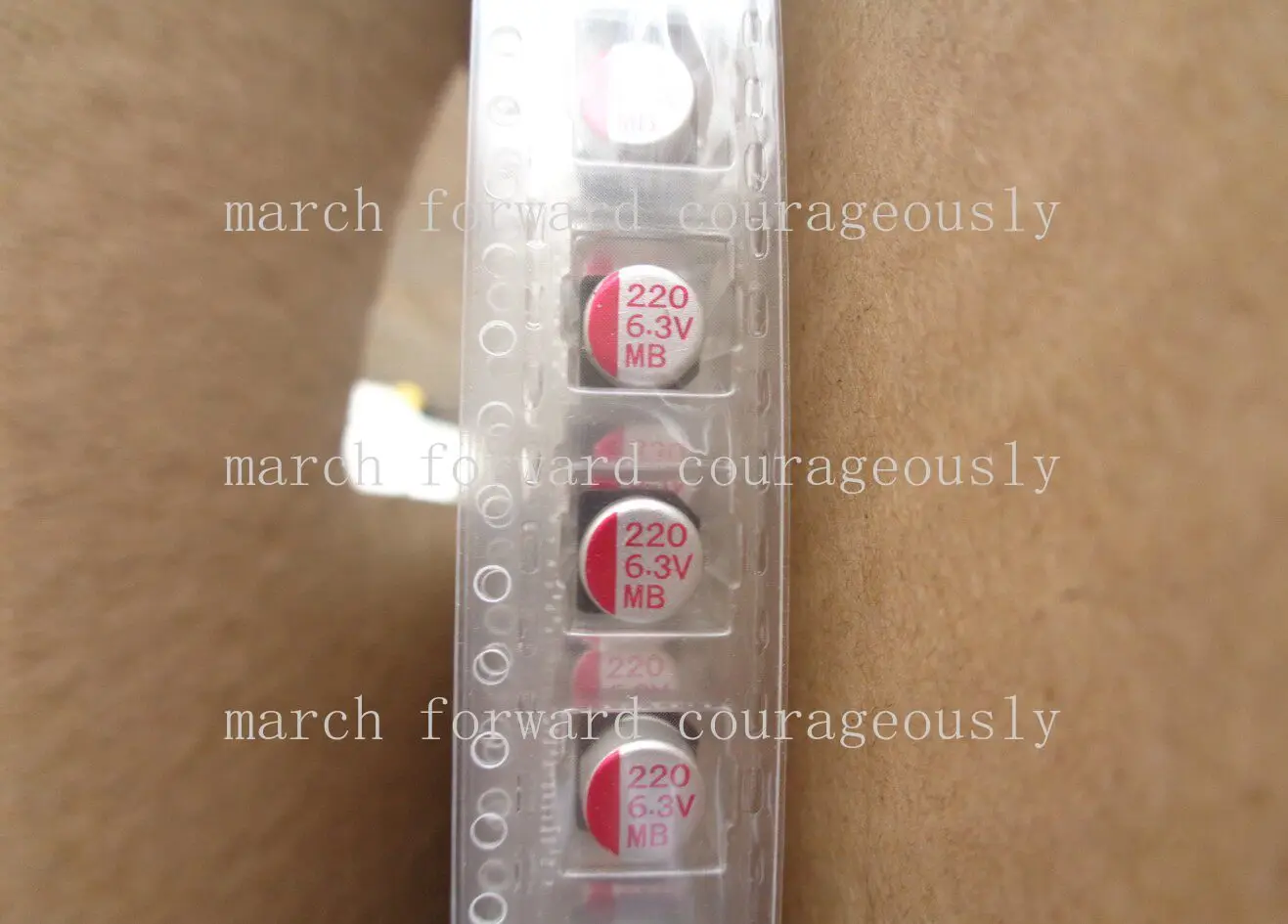 100pcs Solid-state surface-mount capacitor, 6.3V, 220UF, low ESR, 6X5, 105°C
100pcs Solid-state surface-mount capacitor, 6.3V, 220UF, low ESR, 6X5, 105°C