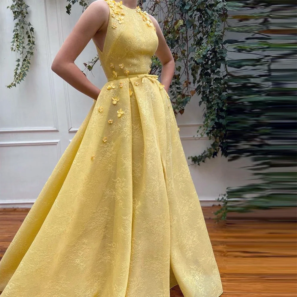 Sevintage Baby Yellow 3D Flowers Tulle Prom Dresses O-Neck Sleeveless Pleat Ruched A-Line Evening Gowns Wedding Party Dress
Sevintage Baby Yellow 3D Flowers Tulle Prom Dresses O-Neck Sleeveless Pleat Ruched A-Line Evening Gowns Wedding Party Dress