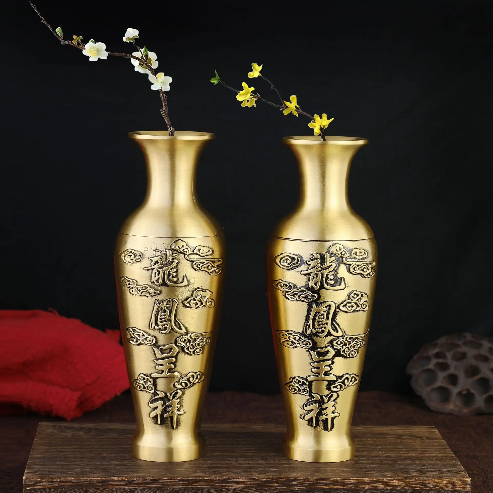 Bronze Carving Crafts Home Desktop Dragon and Phoenix Vase Plum Orchid Bamboo Chrysanthemum Purple Copper Vase
Bronze Carving Crafts Home Desktop Dragon and Phoenix Vase Plum Orchid Bamboo Chrysanthemum Purple Copper Vase