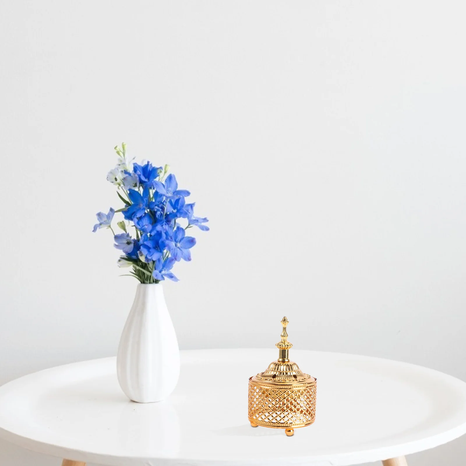 1pc Metal Incense Burner Golden Multifunctional Home Ornament Censer Decor Aromatherapy Furnace Desktop Decoration Household
1pc Metal Incense Burner Golden Multifunctional Home Ornament Censer Decor Aromatherapy Furnace Desktop Decoration Household