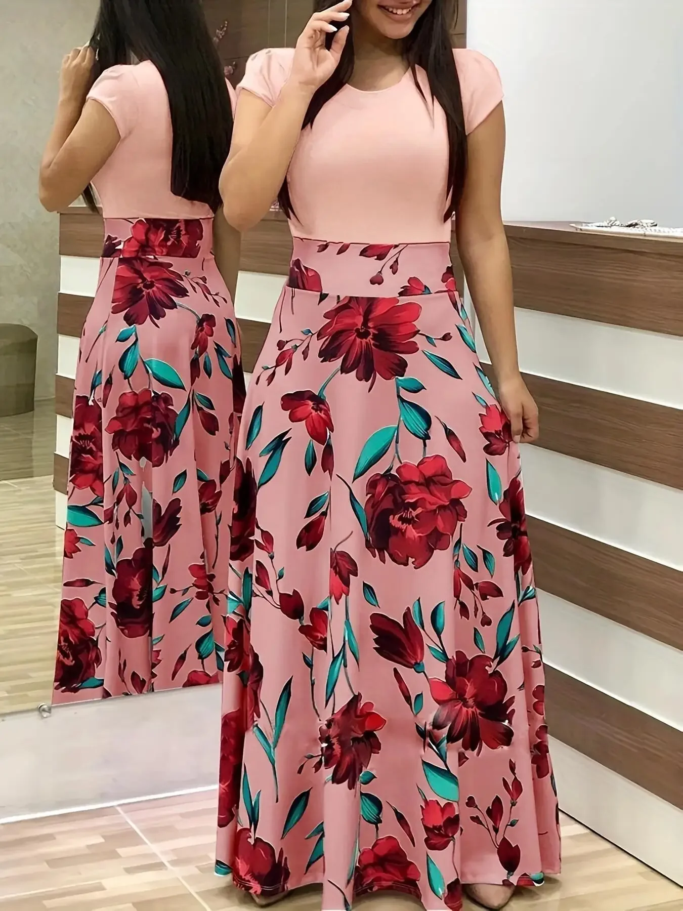 2024 European and American style flower print color matching short sleeved dress for women's large swing skirt
2024 European and American style flower print color matching short sleeved dress for women's large swing skirt