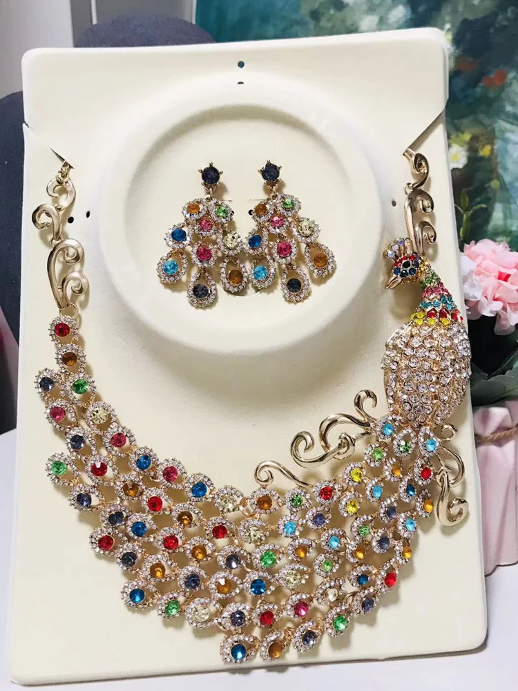 New Colorful Peacock Jewelry Sets For Women Wedding Evening Prom Party Accessories Ear Stud Earrings & Necklace Gift
New Colorful Peacock Jewelry Sets For Women Wedding Evening Prom Party Accessories Ear Stud Earrings & Necklace Gift