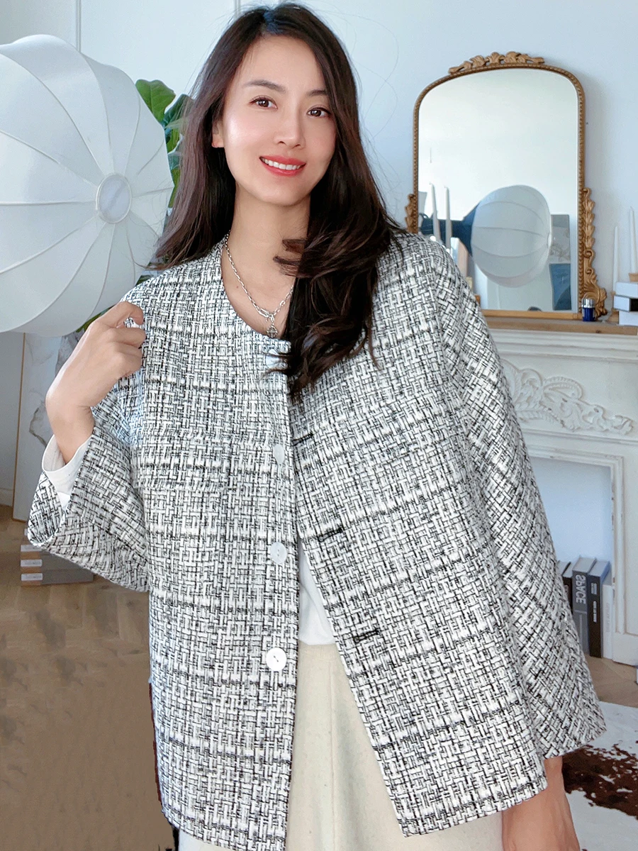 Ele Classic Coarse Tweed Cardigan Outerwear Precision Cut-Off Navy Keys Polyester Cotton Blend Long Sve round Ne
Ele Classic Coarse Tweed Cardigan Outerwear Precision Cut-Off Navy Keys Polyester Cotton Blend Long Sve round Ne