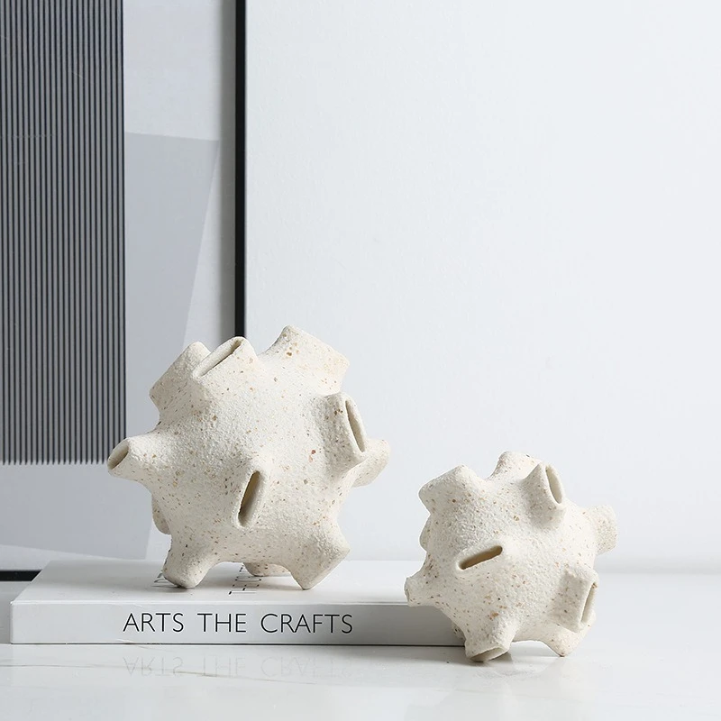Modern wabi-sabi abstract art sandstone flat mouth ball ornament, exhibition hall wine cabinet desktop
Modern wabi-sabi abstract art sandstone flat mouth ball ornament, exhibition hall wine cabinet desktop