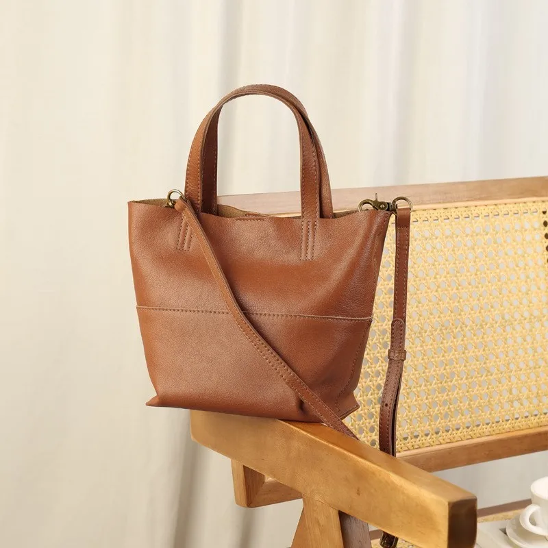 Johnature Large Capacity Lazy Style Simple Soft Cowhide Handbag 2025 New Genuine Leather Tote Bag Versatile Shoulder Bag
Johnature Large Capacity Lazy Style Simple Soft Cowhide Handbag 2025 New Genuine Leather Tote Bag Versatile Shoulder Bag