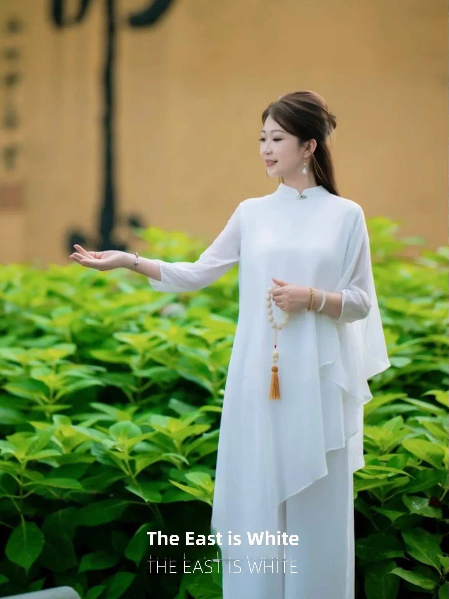 Spring Summer New Chinese Style National Trend Set Zen Buddhist Ceremony Women's White Asymmetrical Chiffon Top Skirt Two Pie...
Spring Summer New Chinese Style National Trend Set Zen Buddhist Ceremony Women's White Asymmetrical Chiffon Top Skirt Two Pie...