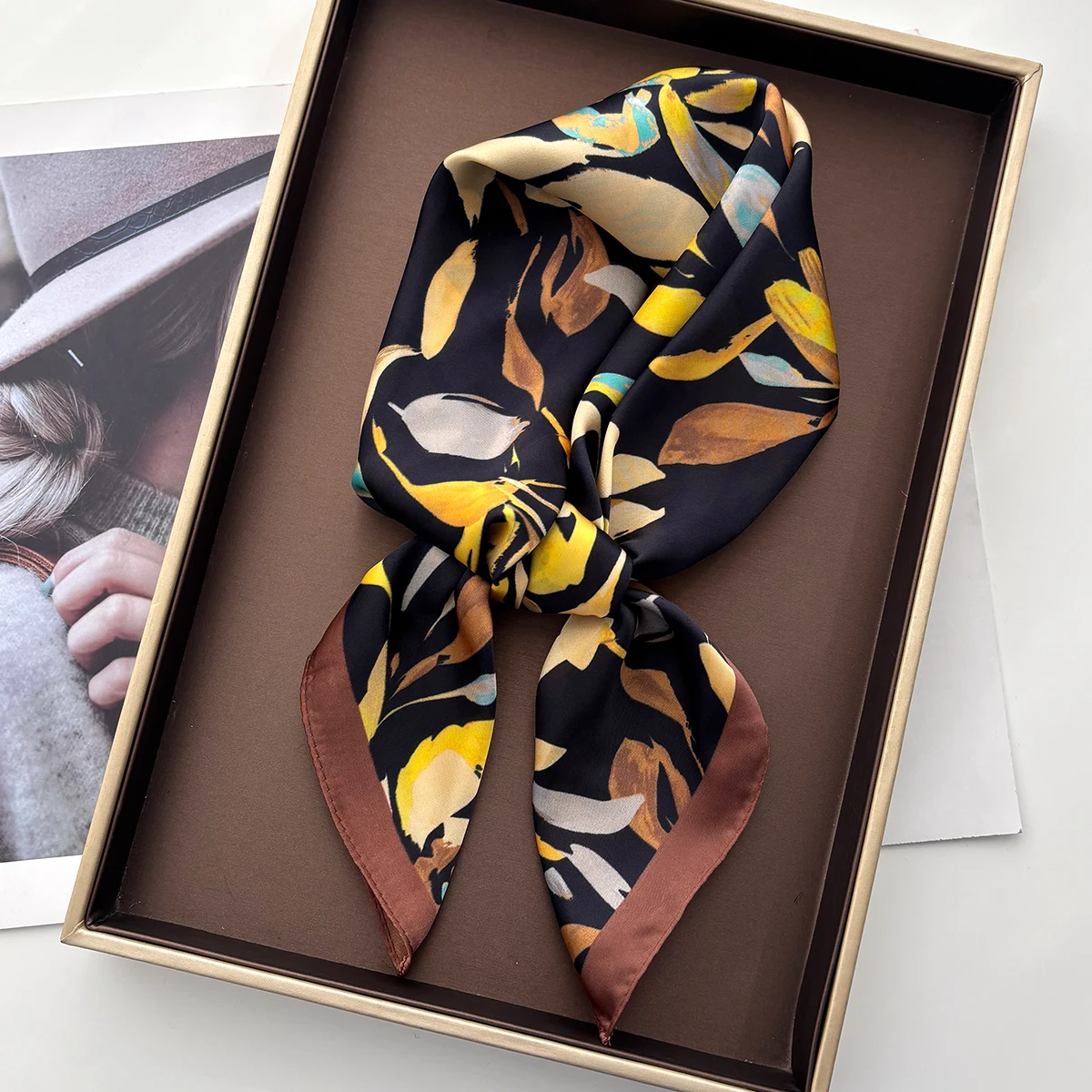 Design Print Silk Imitation Scarf for Women Square Hairbands Foulard Female Bandana Neck Kerchief Headbands 2026 New
Design Print Silk Imitation Scarf for Women Square Hairbands Foulard Female Bandana Neck Kerchief Headbands 2026 New