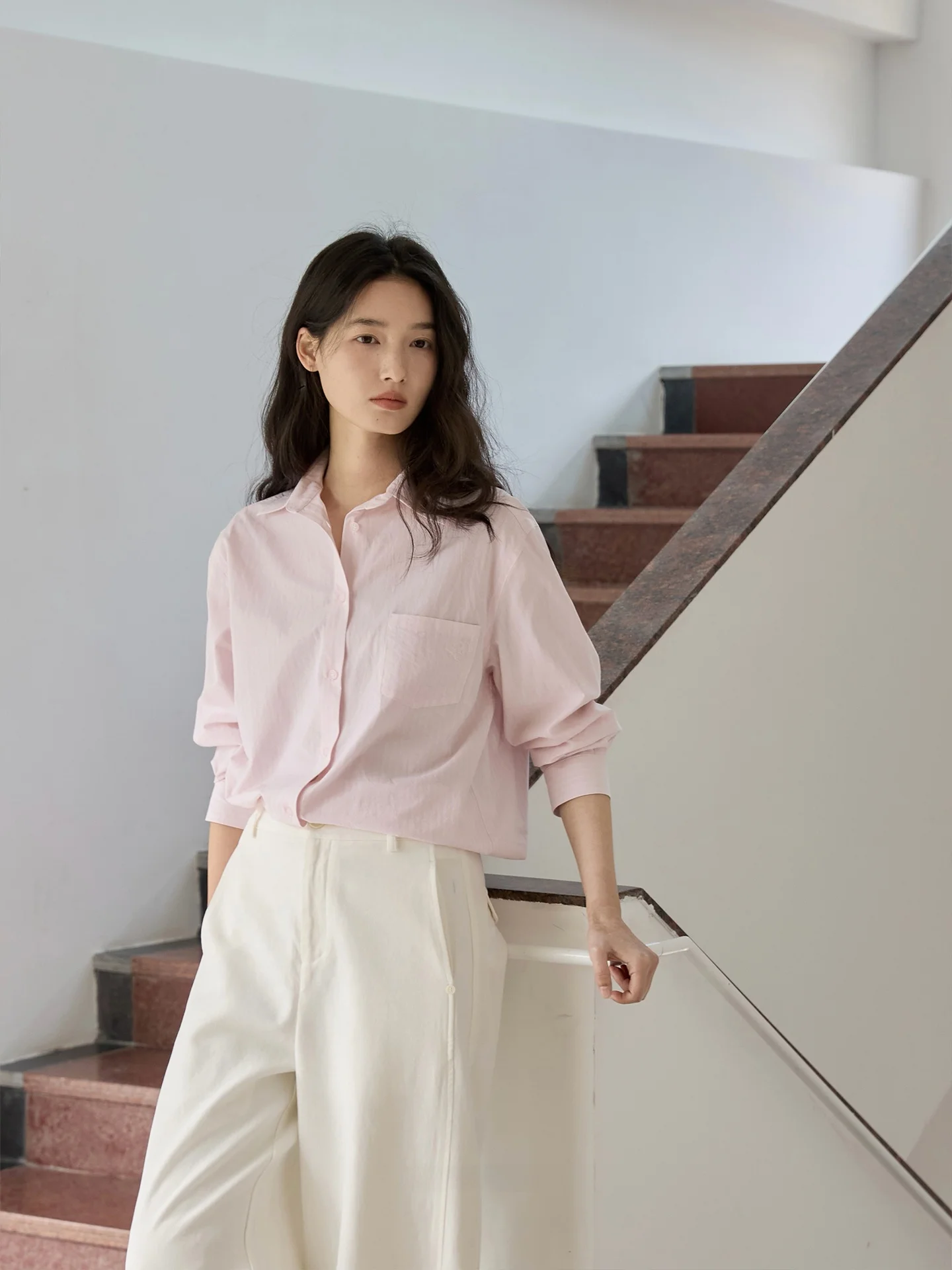 Pink Striped Long Sleeve Pure Cotton Shirt GINNKEE Commute Workwear French Style Shoulder Line Women's Fashion Spring 2026
Pink Striped Long Sleeve Pure Cotton Shirt GINNKEE Commute Workwear French Style Shoulder Line Women's Fashion Spring 2026