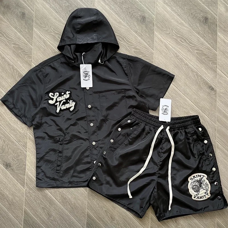 SAINT VANITY Sports Windbreaker T-shirts Shorts Embroidered Logo Men Women Loose Casual High Quality T Shirt Shorts Summer New
SAINT VANITY Sports Windbreaker T-shirts Shorts Embroidered Logo Men Women Loose Casual High Quality T Shirt Shorts Summer New