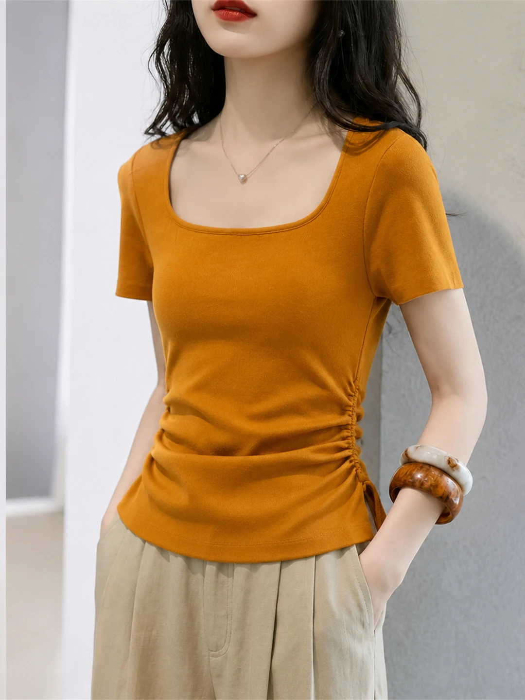 Stylish Summer Square Collar Slim Fit Pure Color T-Shirt Fashionable Korean Style Commute Wind Versatile Basic Short Sleeve Top
Stylish Summer Square Collar Slim Fit Pure Color T-Shirt Fashionable Korean Style Commute Wind Versatile Basic Short Sleeve Top