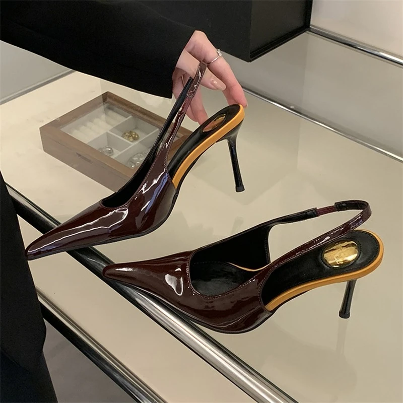 Aneikeh Street Sexy Pointed Toe Thin Heels Designer Back Buckle Pumps Women Wedding Banquet Dress Mule Ladies Shoes
Aneikeh Street Sexy Pointed Toe Thin Heels Designer Back Buckle Pumps Women Wedding Banquet Dress Mule Ladies Shoes