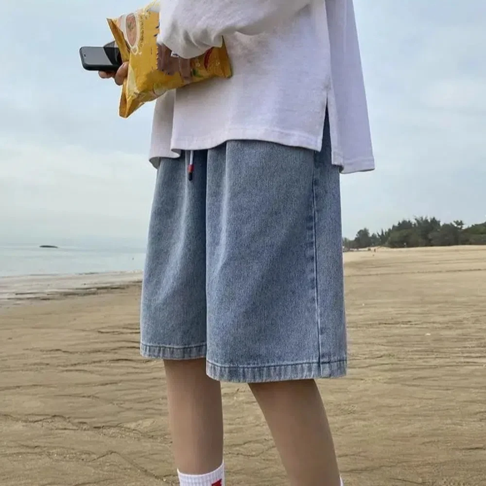 Casual Drawstring Denim Shorts Men Loose Wide Leg Baggy Short Jeans Trousers High Waist Denim Knee Length Pants College
Casual Drawstring Denim Shorts Men Loose Wide Leg Baggy Short Jeans Trousers High Waist Denim Knee Length Pants College