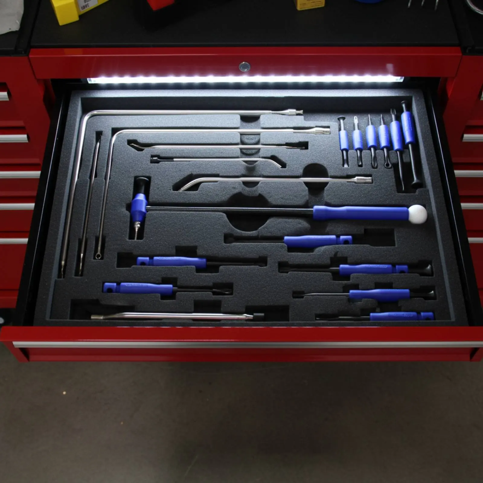 Paintless Dent Repair Hammer Lightweight Paintless Dent Removal Hammer Auto Frame Tap down Tool Universal Fit Anti-Slip Grip
Paintless Dent Repair Hammer Lightweight Paintless Dent Removal Hammer Auto Frame Tap down Tool Universal Fit Anti-Slip Grip