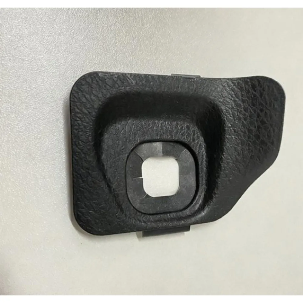 For Toyota Sienna Steering Wheel Trim Cover 2015–2020 Models Brand-New Genuine Cruise Control Trim Cover
For Toyota Sienna Steering Wheel Trim Cover 2015–2020 Models Brand-New Genuine Cruise Control Trim Cover