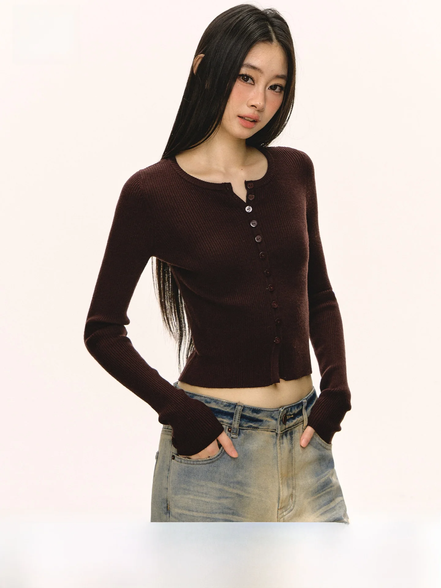 ANNA ANEAE Женская трикотажная облегающая базовая кофта с длинным рукавом, весна-осень, кофейный цвет, повседневная вязаная одежда
ANNA ANEAE Женская трикотажная облегающая базовая кофта с длинным рукавом, весна-осень, кофейный цвет, повседневная вязаная одежда