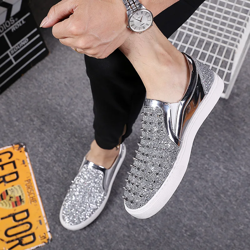Black Spikes Rivet Men Loafers Shoes Fashion Personality Luxury Design Leather Shoes Man Party Footwear Casual Flats Moccasins
Black Spikes Rivet Men Loafers Shoes Fashion Personality Luxury Design Leather Shoes Man Party Footwear Casual Flats Moccasins