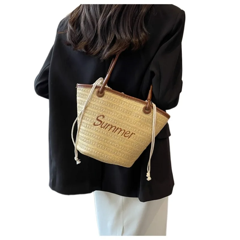 Summer straw bucket bag female 2025 new seaside vacation beach bag idyllic wind Thailand woven shoulder bags
Summer straw bucket bag female 2025 new seaside vacation beach bag idyllic wind Thailand woven shoulder bags