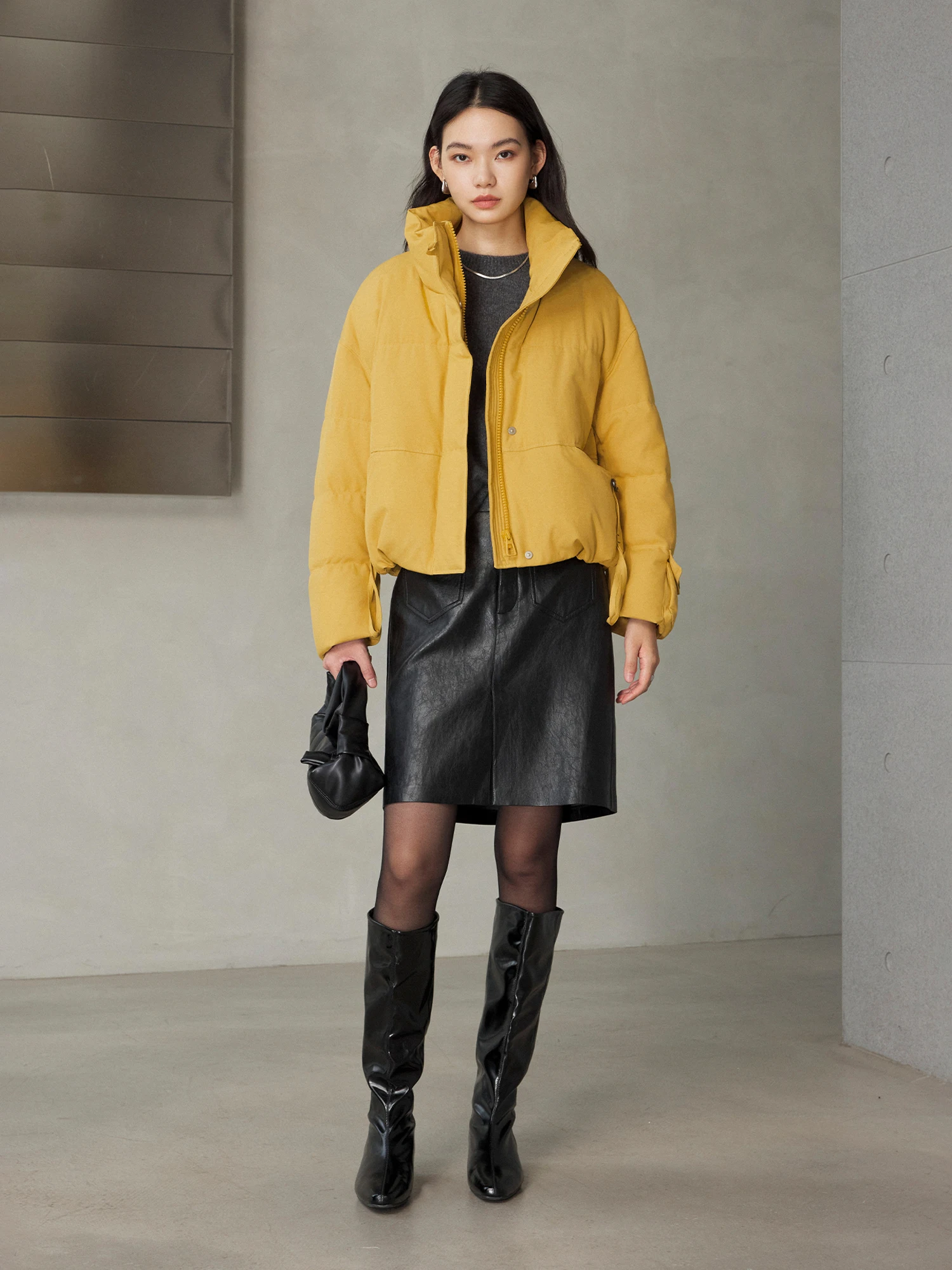 Классическая куртка-пуховик CLMX с воротником-стойкой, белая, из дуо-флиса, модная, приталенная, с небольшим объемом, для повседневной носки
Классическая куртка-пуховик CLMX с воротником-стойкой, белая, из дуо-флиса, модная, приталенная, с небольшим объемом, для повседневной носки