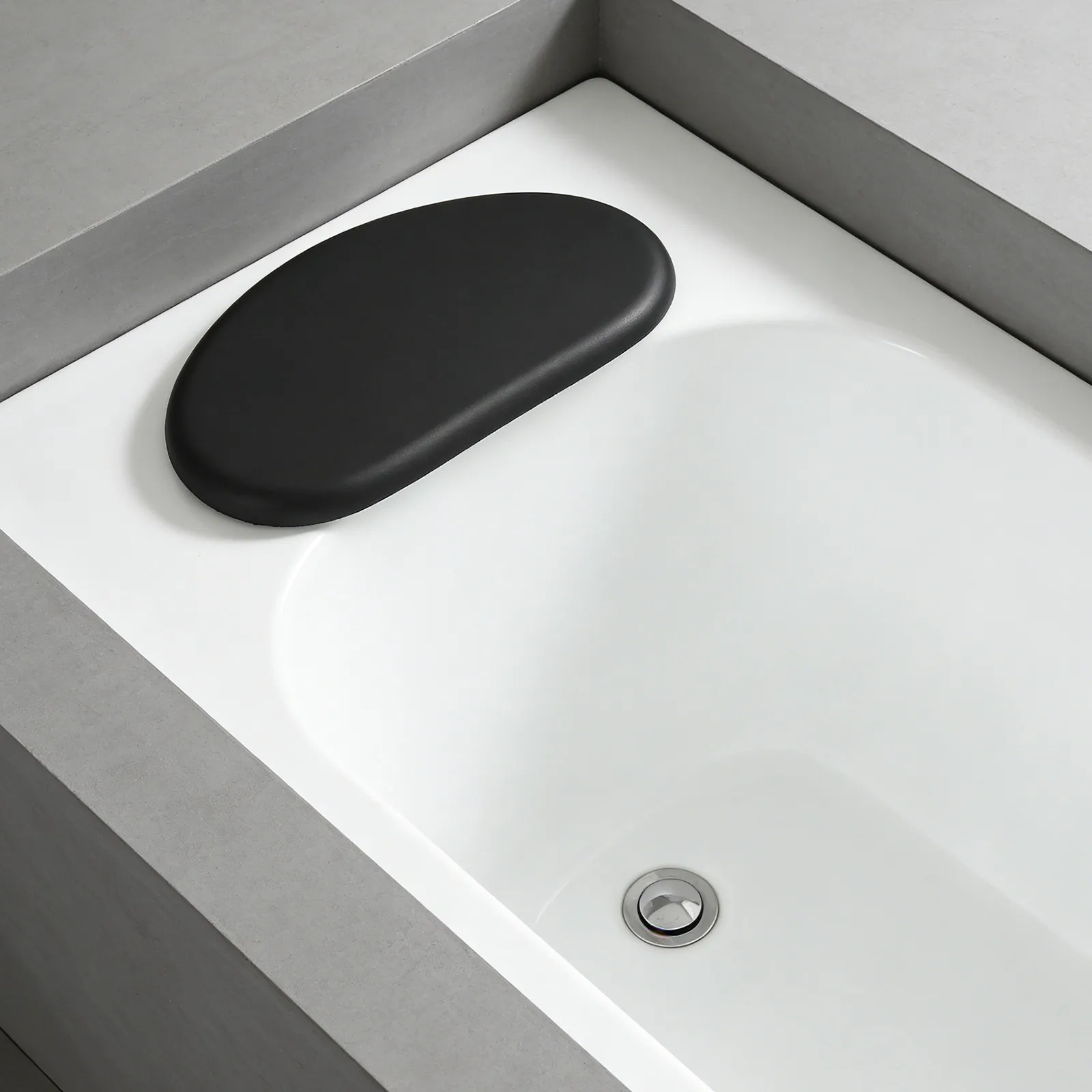 Bathtub Non Slip Sitting Pad with Drainage Holes Heavy Duty Silicone Suction Cups for Safety in Wet Bathroom Environment
Bathtub Non Slip Sitting Pad with Drainage Holes Heavy Duty Silicone Suction Cups for Safety in Wet Bathroom Environment