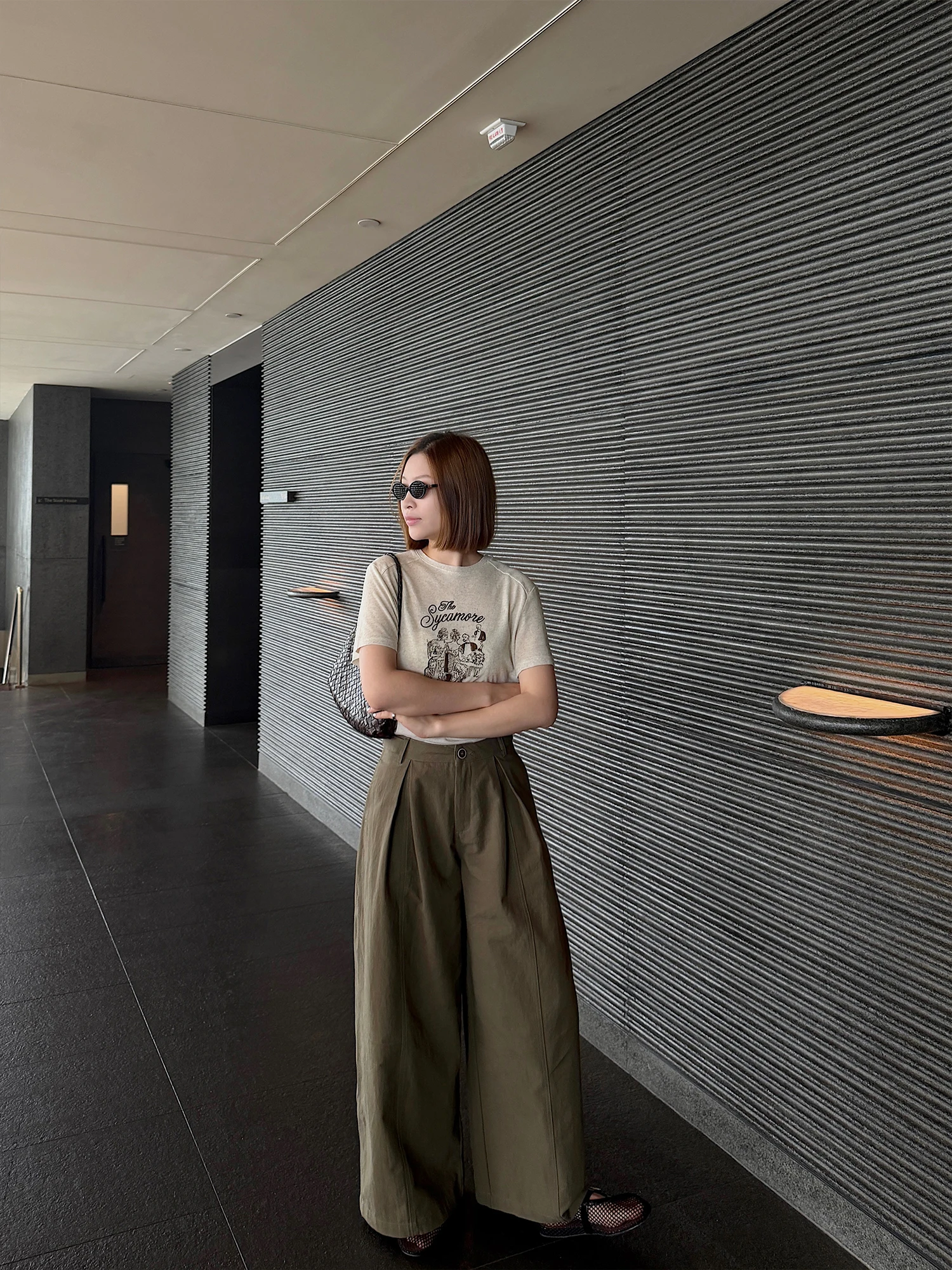 Jess Recommended Cotton Linen Drape Pleat Metal Back Buckle Design Casual Wide Leg Pants Comfortable Leisure Pants for Women
Jess Recommended Cotton Linen Drape Pleat Metal Back Buckle Design Casual Wide Leg Pants Comfortable Leisure Pants for Women